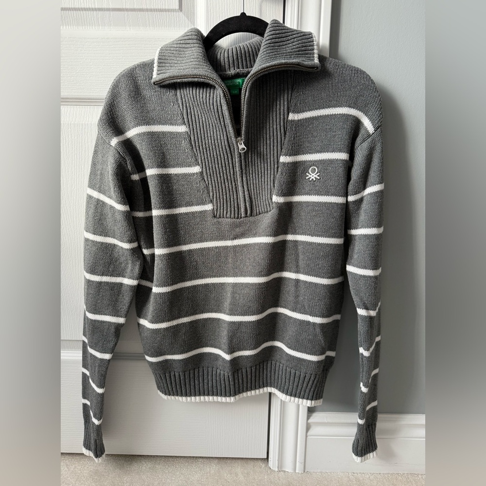 UNITED COLORS OF BENETTON Grey and White 1/4  Zip-Up Sweater 100% cotton
